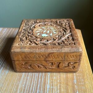 Vintage Hand Carved Wooden Box Teak/Walnut Floral Inlay Bone Design Felt Lining